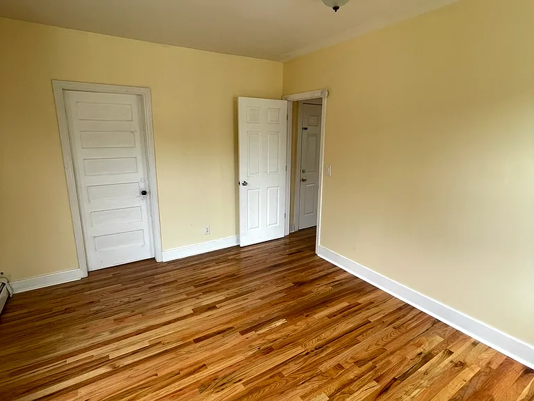 371 Congress Ave #3 — Photo 22