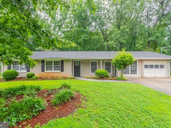 1496 Indian Forest Ct, Stone Mountain, GA 30083