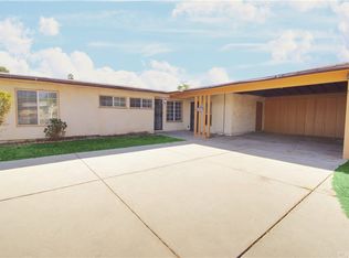 621 E King St, Rialto, CA 92376