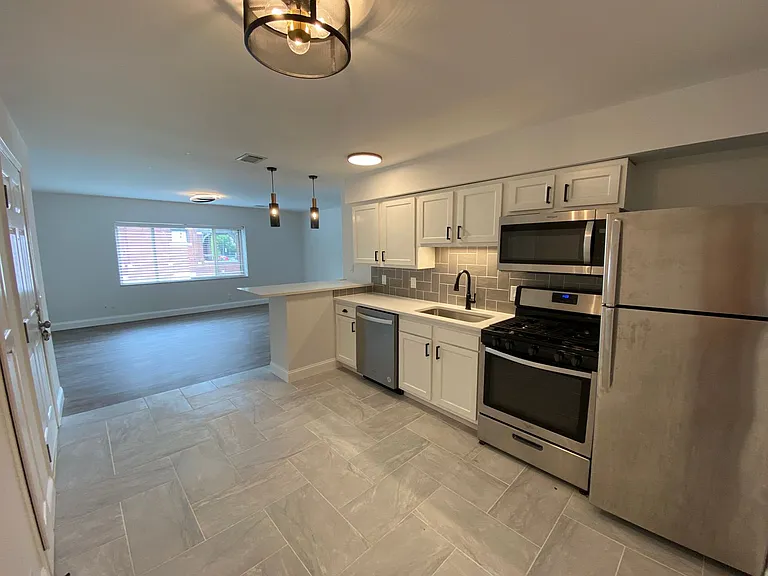 E 15th Ave 325 TPP — Photo 45
