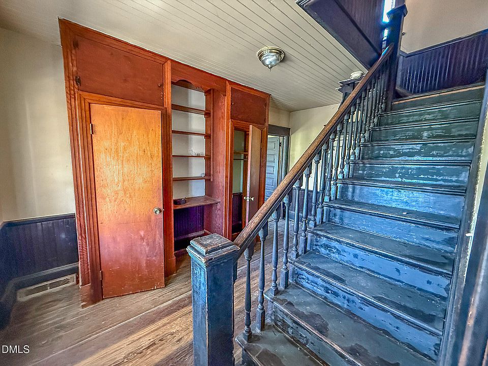 10th image of 1557 Gentry Ridge Rd