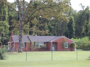 18352 Mountain Rd, Montpelier, VA 23192