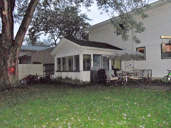 3rd image of 1808 Peachtree Dr