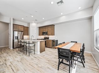 4827 E Village Dr, Scottsdale, AZ 85254