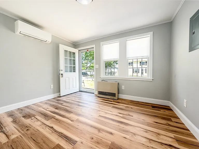 151 Seaview Ave #A — Photo 5
