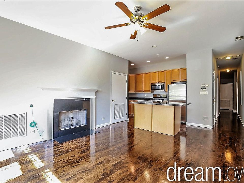 Living Room/Kitchen