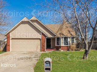 702 W 19th St S, Claremore, OK 74019