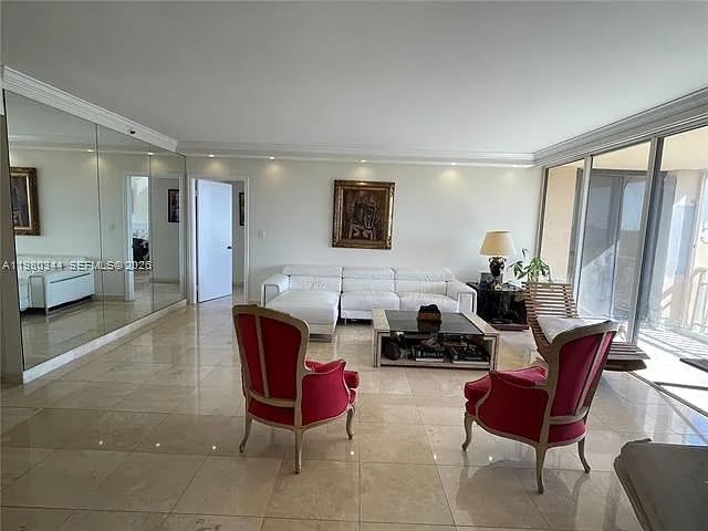 11113 Biscayne Blvd #553
