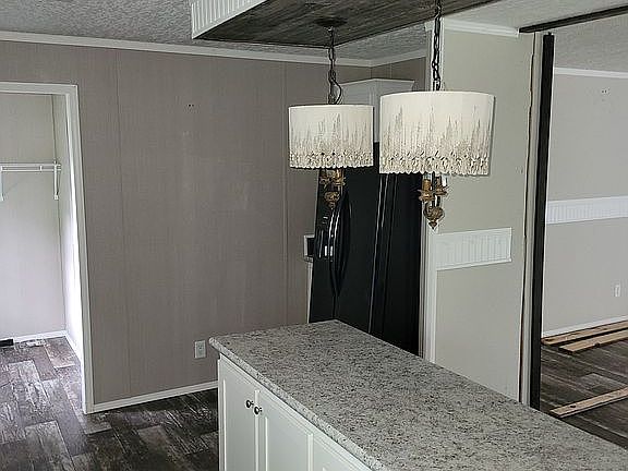 5th image of 1432 Easton Way