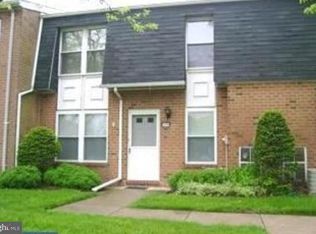 1096 Harbour Dr, Palmyra, NJ 08065