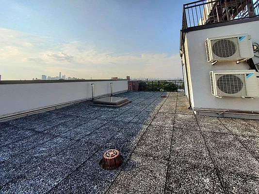 Rented by Doorway NYC, LLC | media 13