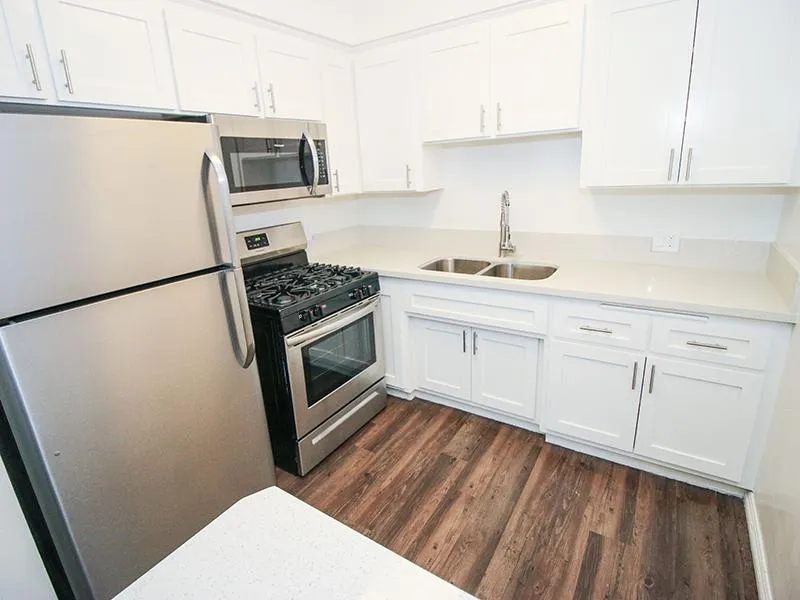 Via Esplanade Apartments Redondo Beach Interior Kitchen - Via Esplanade