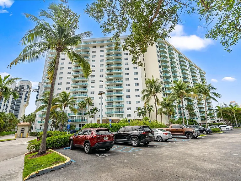 19370 Collins Ave #221 — Photo 19