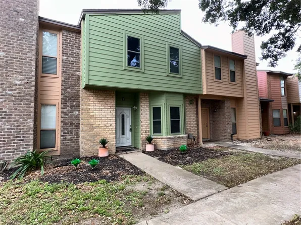 2809 Saint Joseph St APT L, Corpus Christi, TX 78418
