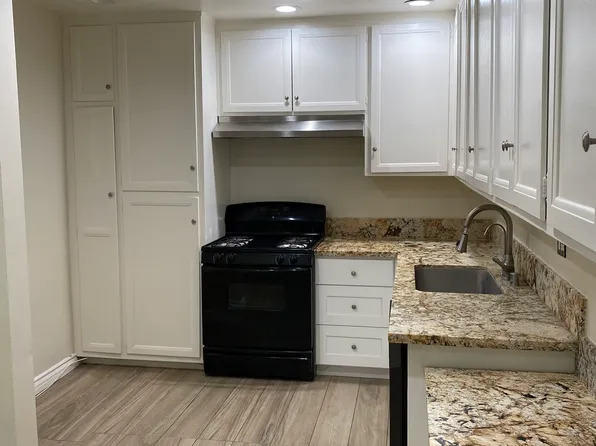 2940 Montrose Ave #2, La Crescenta, CA 91214