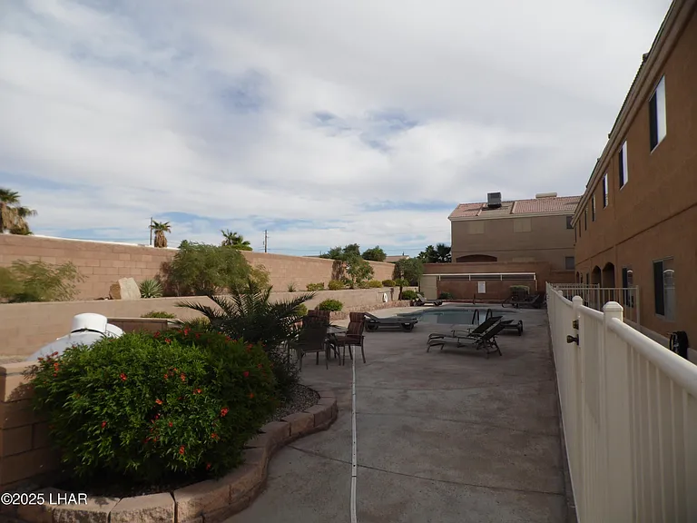3470 Kearsage Dr #E102 — Photo 56