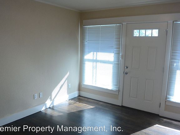 3rd image of 3608 E Evergreen Blvd