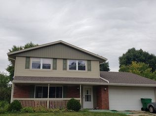 5249 Saum St, Fairborn, OH 45324