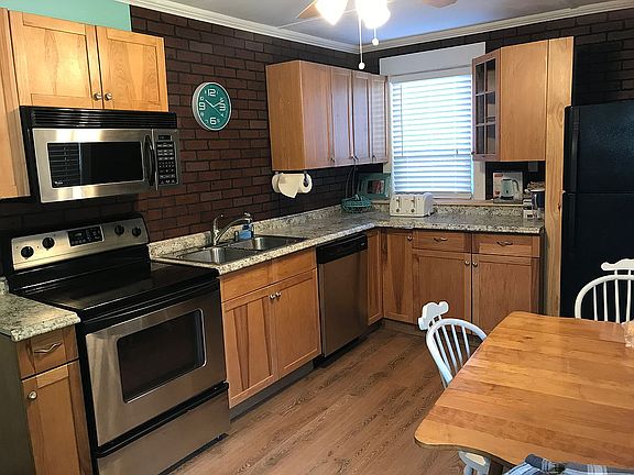 4th image of 60 Washington Ave