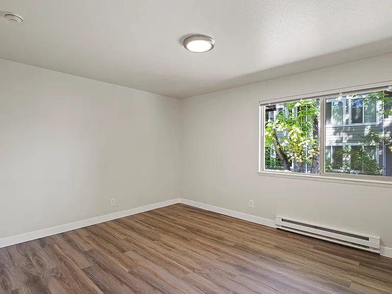 Cypress Lane Apartments — Photo 10