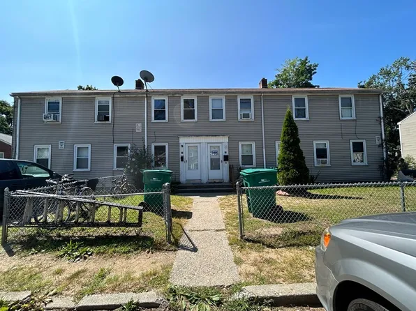 21-27 Decker Pl, Springfield, MA 01104