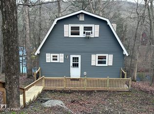 5880 Decker Rd, Bushkill, PA 18324