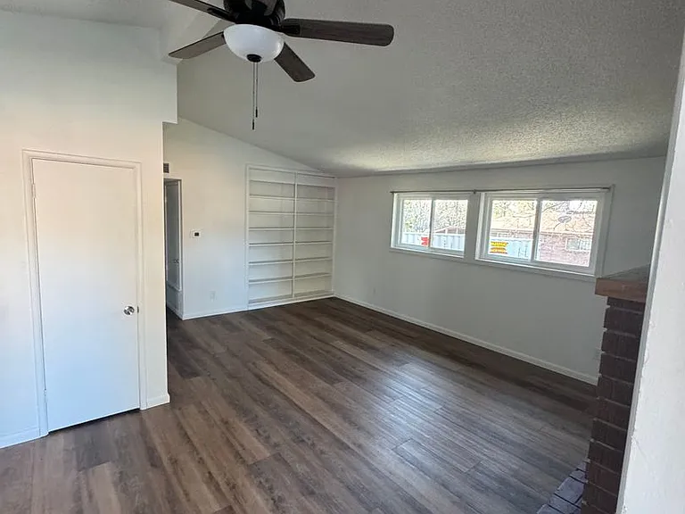 1612 N San Francisco St — Photo 1