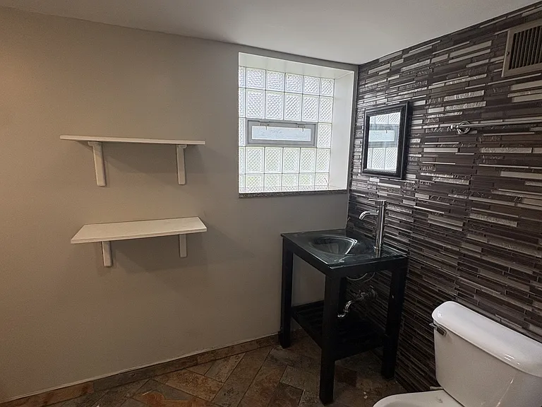 9331 S Evans Ave — Photo 15