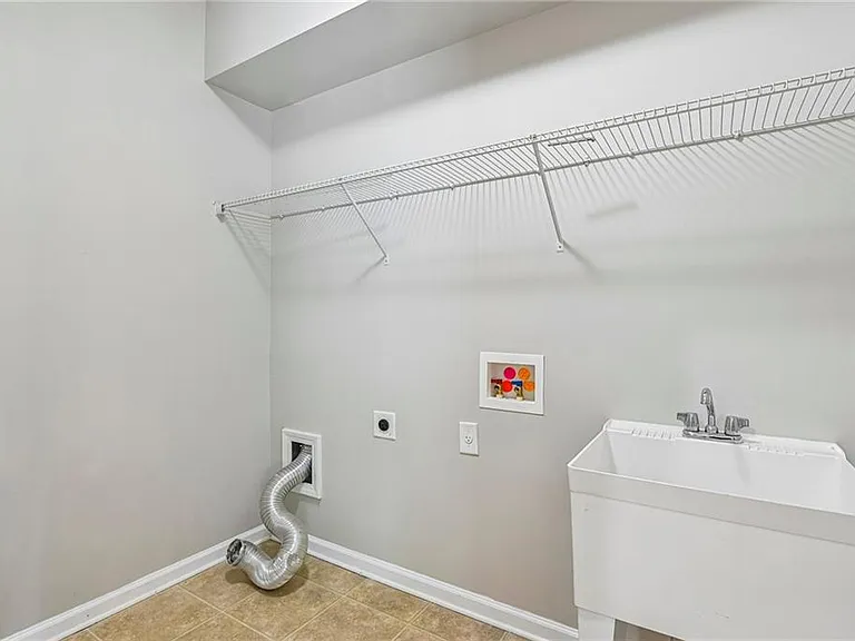 355 Morgans Creek Ct NW — Photo 27