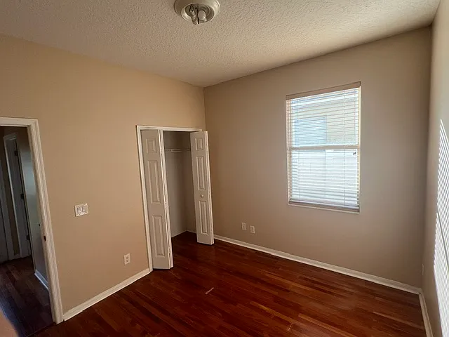 9785 Bennington Chase Dr — Photo 29