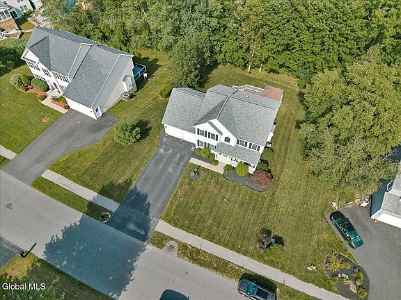 4th image of 108 Hasgate Drive