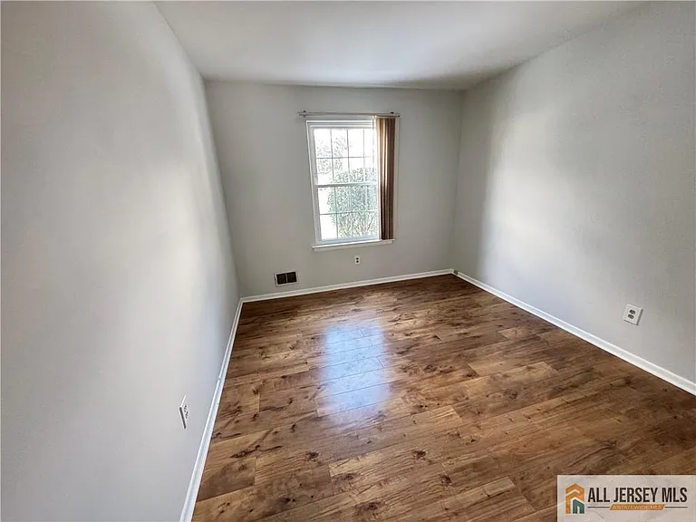 15 Hanover Sq #C — Photo 13