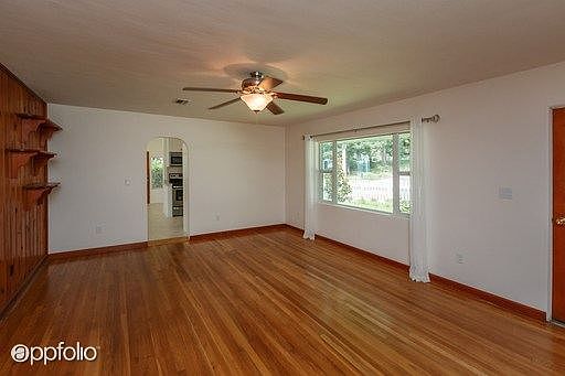 4th image of 111 S Clayton St