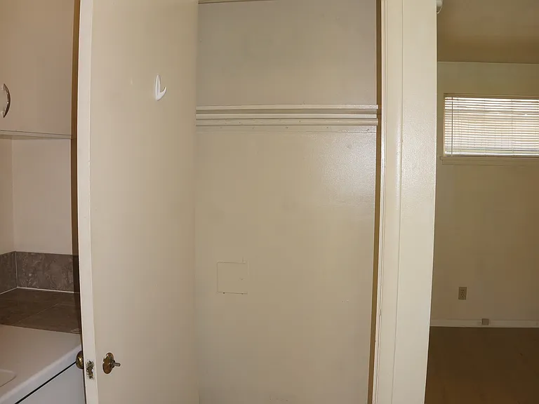 40 Northeast St — Photo 2
