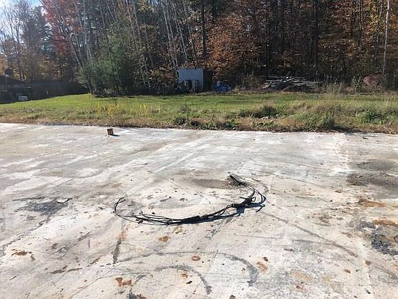 4th image of 6 Silver Creek Ln