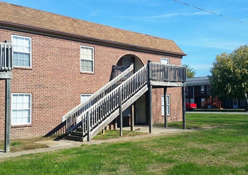 1st image of 5501 Bayshore Ct APT 2
