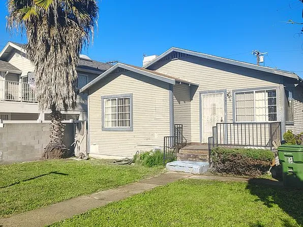 1681 251st St, Harbor City, CA 90710