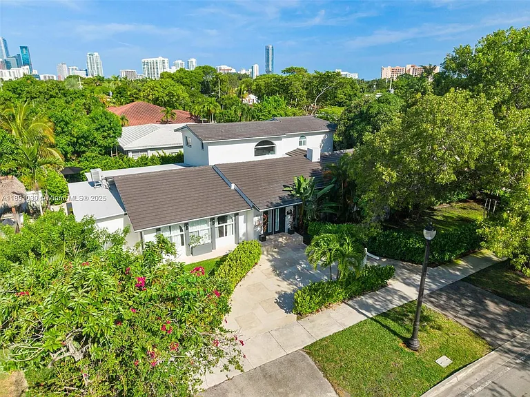 1651 SW 13th Ave — Photo 89
