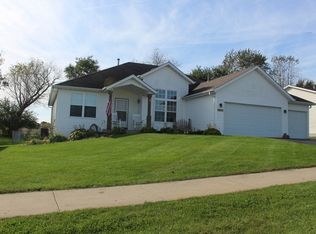 4135 Chandan Blvd, Poplar Grove, IL 61065