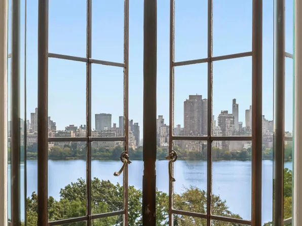 300 Central Park West 12G2 image 14 of 14