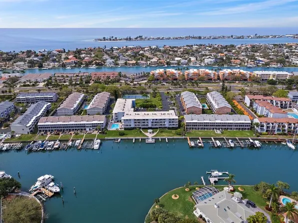 719 Pinellas Bayway S APT 311, Saint Petersburg, FL 33715