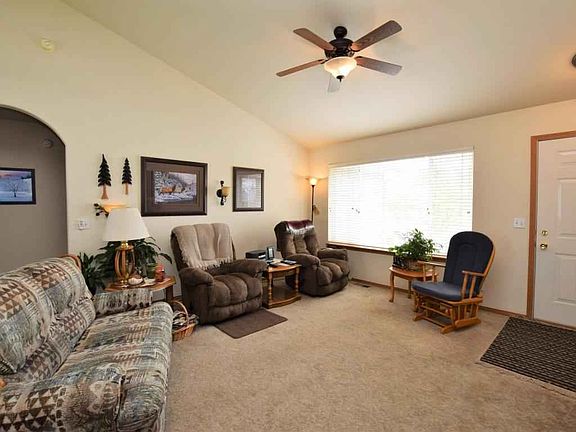 4th image of 2608 E Bremington St