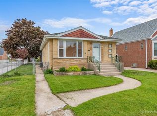 4964 N Mobile Ave, Chicago, IL 60630