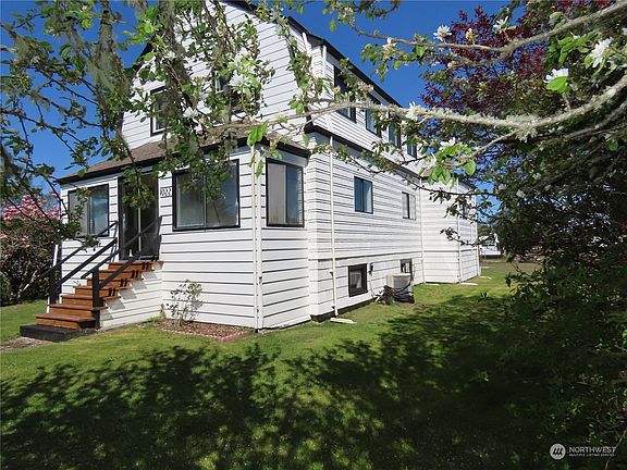 2nd image of 1022 Hanna Lane