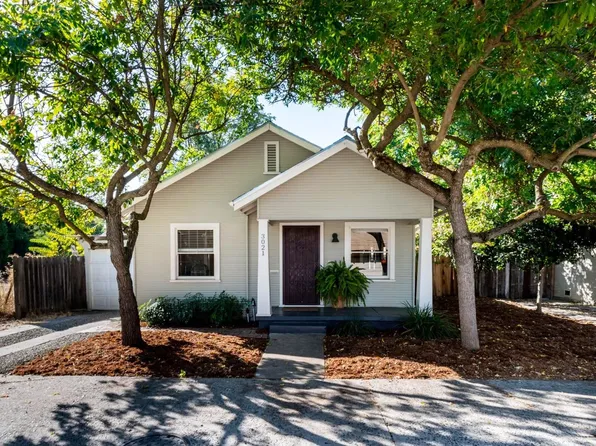 3021 Portola Way, Sacramento, CA 95817
