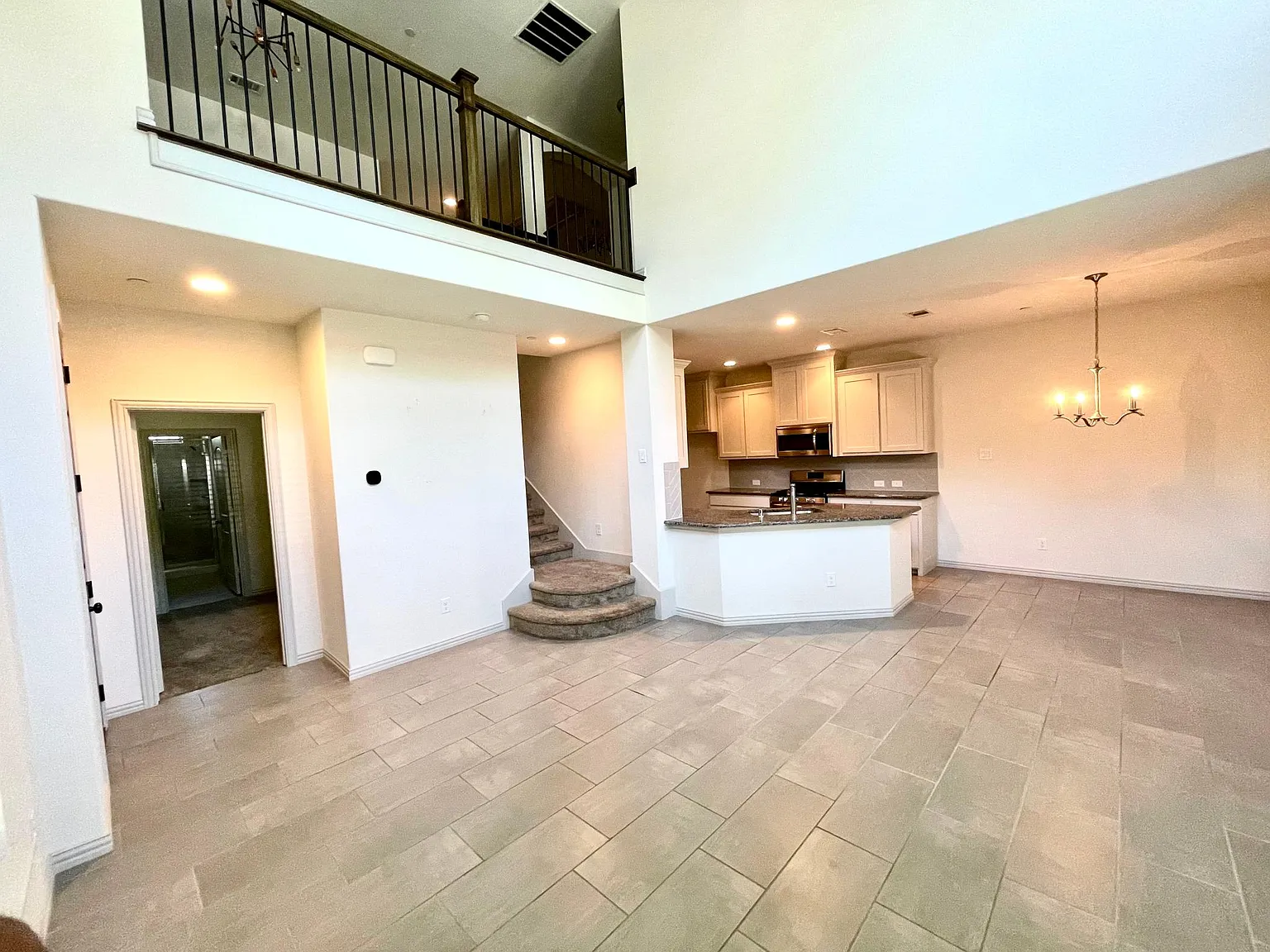 3 bed, 3.5 bath, 1877 sqft, $2,950 — Photo 4