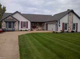 8118 Potter Rd, Flushing, MI 48433