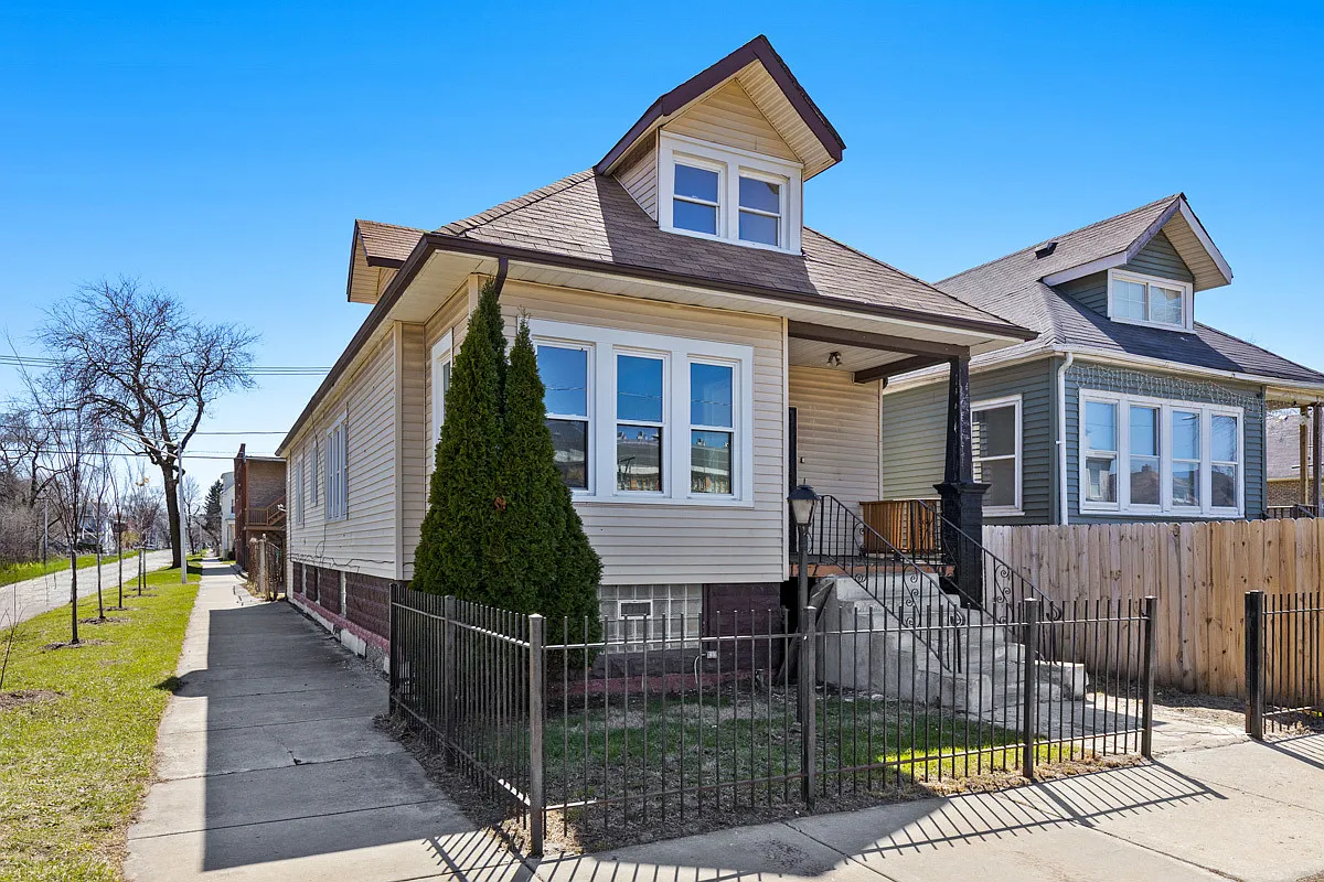 1301 W 71st Pl photo 1