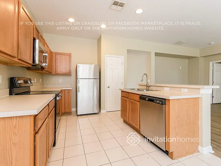 240 Andover Dr — Photo 7