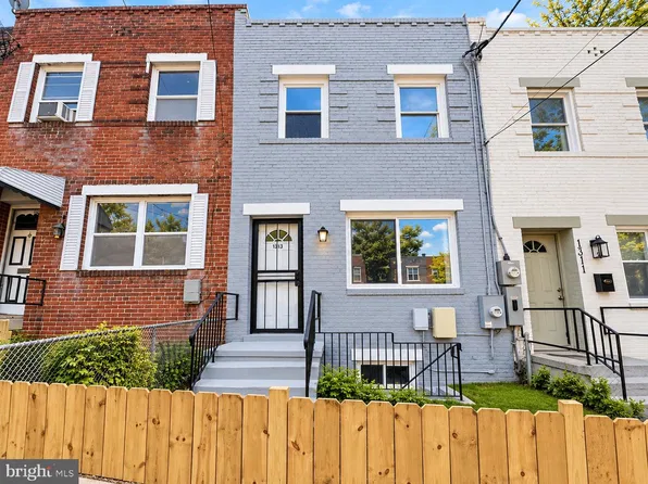 1313 Dexter Ter SE, Washington, DC 20020